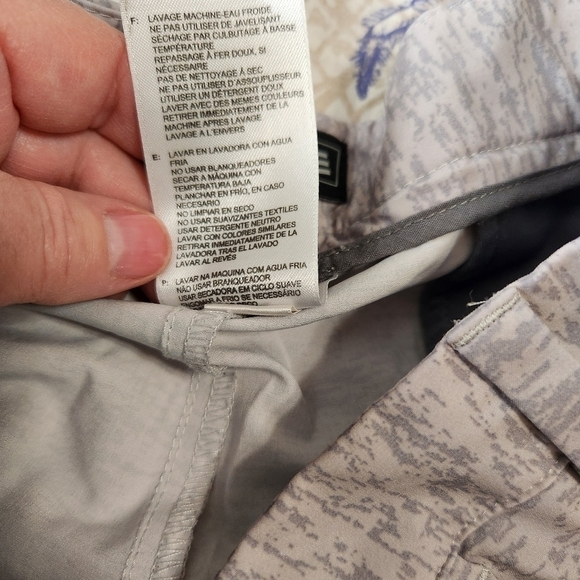 Men's Adidas golf shorts - Picture 4 of 6